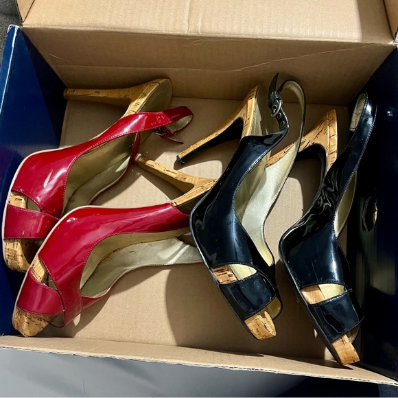 Women’s Vintage GUESS shoes 2 Pair Size 8M & 8.5 Red &Black Patent Leather - Picture 3 of 6